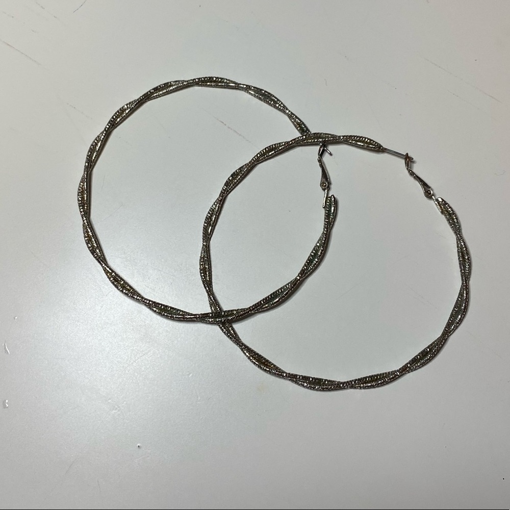 NEW!! 1 pc Hoop Earrings